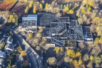 Aerial view, Geschwister-Scholl-Gymnasium, Volmarstein, Wetter, Ruhr area, North Rhine-Westphalia,