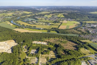 Aerial view, district Echthausen, Wasserwerke Westfalen GmbH, Im Ruhrfeld, river Ruhr, cross in a