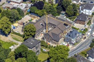 Aerial view, construction site for 30 lofts, former Scharfen machine factory, Scharfen Villa, Villa