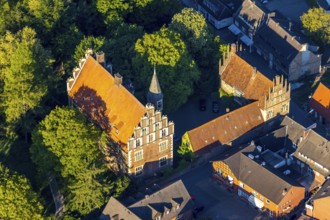 Aerial view, Wolbeck Castle, Drostenhof, Wolbecker Park, Am Steintor, Münster, Münsterland, North
