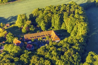 Aerial view, residential building in forest location, Pröbstingstraße, Münster, Münsterland, North
