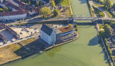 Aerial view, Schillerstraßenbrücke, Dortmund-Ems-Kanal, entrance city harbour, gastronomy trade,