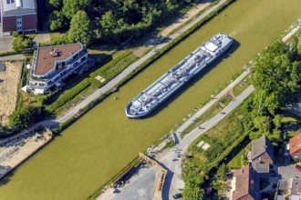 Aerial view, bathing at the canal, sunbathing lawn, shipping Dortmund-Ems-Kanal,