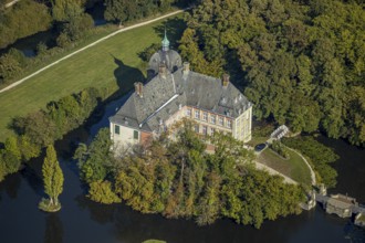 Aerial view, moated castle Hovestadt, baroque garden, Hovestadt, Lippetal, district Soest, North