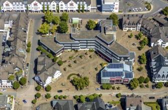 Aerial view, town hall Lennestadt, Thomas-Morus-Platz, Altenhundem, Lennestadt, Sauerland, North