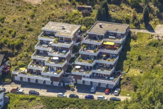Aerial view, terrace house Zur Lennhelle, Altenhundem, Lennestadt, Sauerland, North