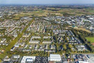 Aerial view, Südpark Wohnpark, Alte Kaserne Barthstraße, Lippstadt, Kreis Soest, North