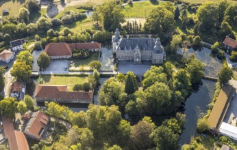Aerial view, Gymnasium Schloss Overhagen, Overhagen, Lippstadt, Kreis Soest, North