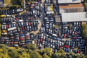 Aerial photograph, Böhmer garage, scrap yard, Herringhausen, Lippstadt, Soest district, North