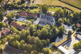 Aerial view, Gymnasium Schloss Overhagen, Overhagen, Lippstadt, Kreis Soest, North