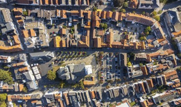 Aerial view, Old Town, evang. Große Marienkirche, Rathausstraße, Rathausplatz, Lippstadt, Kreis
