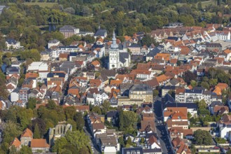 Aerial view, Old Town, evang. Große Marienkirche, Rathausstraße, Lippstadt, district of Soest,