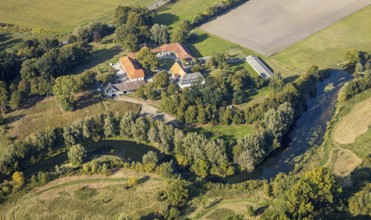 Aerial view, nature reserve Lippeaue, river Lippe, estate Göttinger Straße, farm, Liesborn,