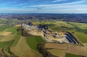 Aerial view, WESTKALK GmbH & Co. KG, Kallenhardt quarry, Suttrop, Kallenhardt, Rüthen, Sauerland,