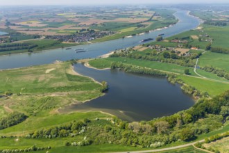 Aerial view, river Rhine, lake in the nature reserve Grietherorter Altrhein, Rees, Lower Rhine,