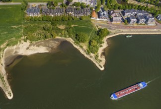 Aerial view, river Rhine, Rhine bank, residential buildings Wardstraße, Rees, Lower Rhine, North