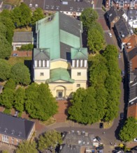 Aerial view, city centre view, catholic church St. Mariä Himmelfahrt, Rees, Lower Rhine, North