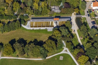 Aerial photograph, Salzkotten salt works in the spa garden, Salzkotten, OWL, Ostwestfalen-Lippe,