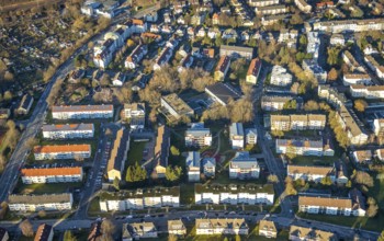 Aerial view, residential area, closed Gustav-Heinemann-Schule, Holthausstraße, Schwelm, Ruhr area,