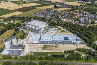 Aerial view, new hall building on Hammer Landstraße, KUCHENMEISTER GMBH Y GELÄNDE ZUCKERFABRIK,
