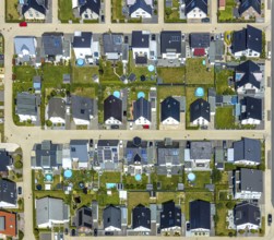 Aerial view, new development area on Ardeyweg, west of Soest, detached houses with pools in the