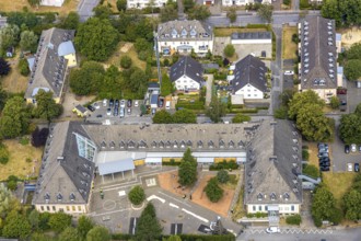 Aerial photo, primary school Platte Heide, Menden, Sauerland, Märkischer Kreis, North