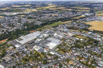 Aerial view, industrial area Fröndenberger Straße, view of Bösperde, Platte Heide, Menden,