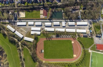 Aerial view, refugee accommodation, sports field Turnerschaft 1912 Mülheim-Saarn, football pitches,