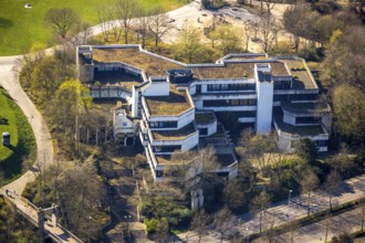 Aerial photography, Heinrich-Thöne-Volkshochschule an der bergstraße, Linksruhr, Mülheim an der