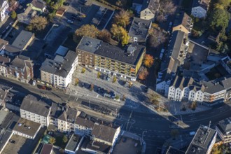 Aerial view, shopping centre and patterned car park, Oberhausener Straße/corner of Goebenstraße.