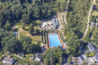 Aerial photo, outdoor pool, Bürgerbad Leitmecke, pandemic fear, distance rule, corona virus,