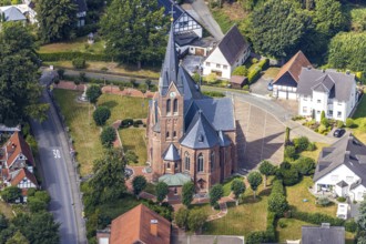 Aerial view, catholic church St. Antonius Einsiedler, Halinger Dorfstraße, Antoniuskirchplatz,