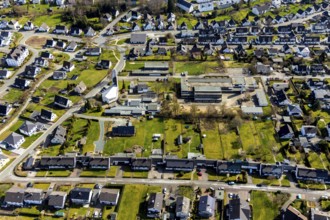 Aerial view, Mariengrundschule, Evang. Johannes-Kindergarten, former Johanneskirche, Meschede,