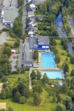 Aerial view, indoor and outdoor pool Meschede, Meschede, Sauerland, Hochsauerlandkreis, North