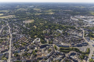 Aerial view, Mörs centre, castle park, Mörs, Ruhr area, North Rhine-Westphalia, Germany, DE,