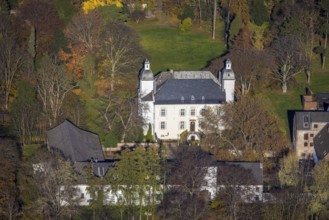 Aerial view, Lauersfort Castle, Kapellen-Holderberg, Mörs, Ruhr area, North Rhine-Westphalia,