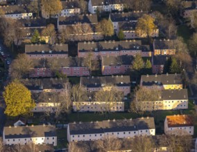 Aerial view, residential area Reichenbacher Weg, terraced houses with pink facade, Soest, Soester