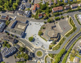 Aerial view, town hall, Otto-Fuchs-Platz, Meinerzhagen, Märkischer Kreis, Sauerland, North