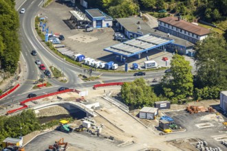 Aerial view, Aral petrol station, intersection of B54 and B229, construction site entrance to local