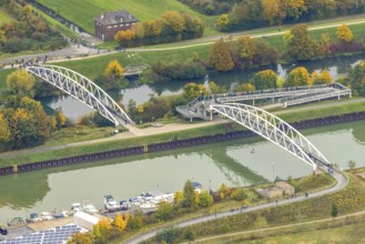 Aerial photo, thousands of spectators watched with great interest as the Gersteinwerk chimney was