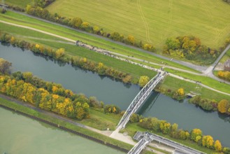 Aerial photo, thousands of spectators watched with great interest as the Gersteinwerk chimney was