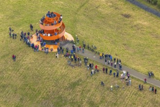 Aerial photo, thousands of spectators watched with great interest as the Gersteinwerk chimney was