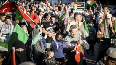 Gaziantep, Türkiye – October 11, 2025: Thousands of Turkish citizens take part in a large