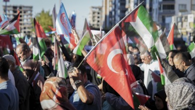 Gaziantep, Türkiye – October 11, 2025: Thousands of Turkish citizens take part in a large