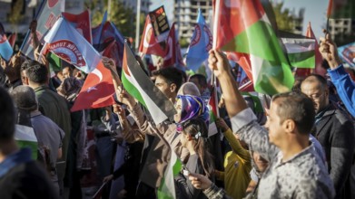 Gaziantep, Türkiye – October 11, 2025: Thousands of Turkish citizens take part in a large