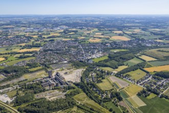 Aerial view, overview Wiescherhöfen, Alte Zeche Bergwerk Ost Heinrich-Robert, colliery tower, Hamm,