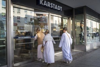 DEU Germany Germany Berlin Asians in the centre of Berlin-Spandau on their way to the Karstadt