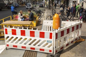 DEU Germany Germany Berlin The redesigned Bergmannstrasse with quiet zones and parklets