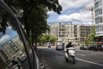 DEU Germany Germany Berlin The new building of the Moeckernkiez construction group on the corner of