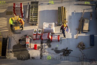 DEU Germany Germany Berlin Workers on a construction site from a bird's eye view